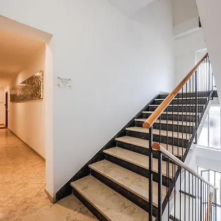 Apartamento Mutina 3 *