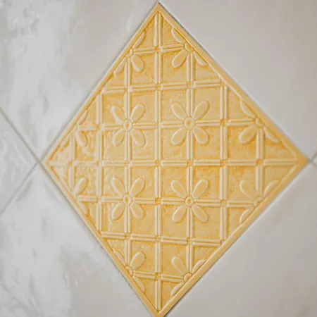 아파트 Mutina 3 *