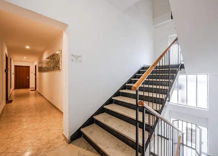 Διαμέρισμα Mutina 3 *